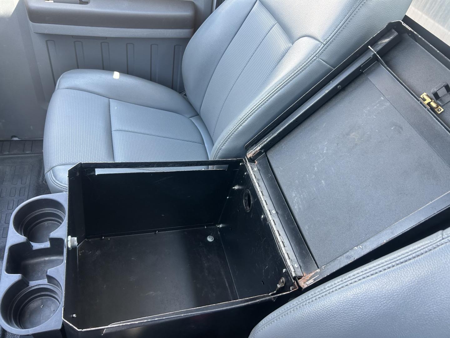 2013 White /GRAY Ford F-350 SD (1FDRF3A67DE) with an 6.2L V8 OHV 16V engine, 6-Speed Automatic transmission, located at 17760 Hwy 62, Morris, OK, 74445, (918) 733-4887, 35.609104, -95.877060 - 2013 FORD F-350 6.2 V8 RWD DEDICATED CNG ONLY RUNS ON COMPRESSED NATURAL GAS AND DOES NOT RUN ON GASOLINE. FEATURES MANUAL SEATS, MANUAL LOCKS, MANUAL WINDOWS, MANUAL MIRRORS, AM/FM STEREO, VINYL SEATS, CRUISE CONTROL, TRACTION CONTROL, FACTORY-EQUIPT TRAILER BREAKS, POWER CONVERTER, GASOLINE CUMMIN- Photo#16