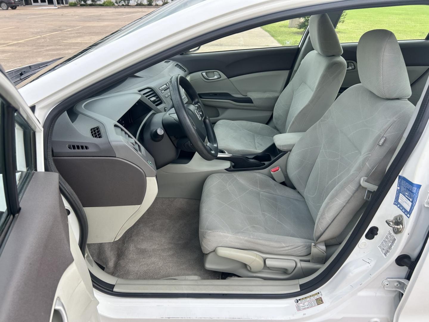 2012 White /GRAY Honda Civic (19XFB5F58CE) with an 1.8L L4 SOHC 16V CNG engine, 5-Speed Automatic transmission, located at 17760 Hwy 62, Morris, OK, 74445, (918) 733-4887, 35.609104, -95.877060 - 2012 HONDA CIVIC DEDICATED CNG (RUNS ONLY ON COMPRESSED NATURAL GAS) HAS A 1.8L 4 CYLINDER ENGINE AND IS 2WD. FEATURES MANUAL SEATS, POWER LOCKS, POWER MIRRORS, POWER WINDOWS. HAS AM/FM RADIO, CD PLAYER, AUX PORT, CRUISE CONTROL, MULTI-FUNCTION STEERING WHEEL CONTROL, HANDS FREE CALLING, AND TRACTIO- Photo#9