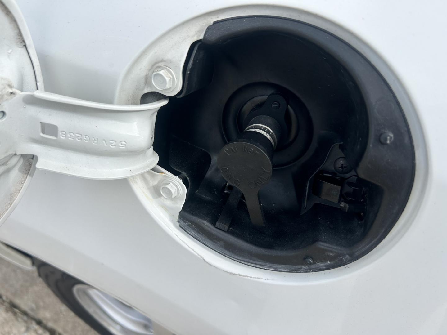 2012 White /GRAY Honda Civic (19XFB5F58CE) with an 1.8L L4 SOHC 16V CNG engine, 5-Speed Automatic transmission, located at 17760 Hwy 62, Morris, OK, 74445, (918) 733-4887, 35.609104, -95.877060 - 2012 HONDA CIVIC DEDICATED CNG (RUNS ONLY ON COMPRESSED NATURAL GAS) HAS A 1.8L 4 CYLINDER ENGINE AND IS 2WD. FEATURES MANUAL SEATS, POWER LOCKS, POWER MIRRORS, POWER WINDOWS. HAS AM/FM RADIO, CD PLAYER, AUX PORT, CRUISE CONTROL, MULTI-FUNCTION STEERING WHEEL CONTROL, HANDS FREE CALLING, AND TRACTIO- Photo#15