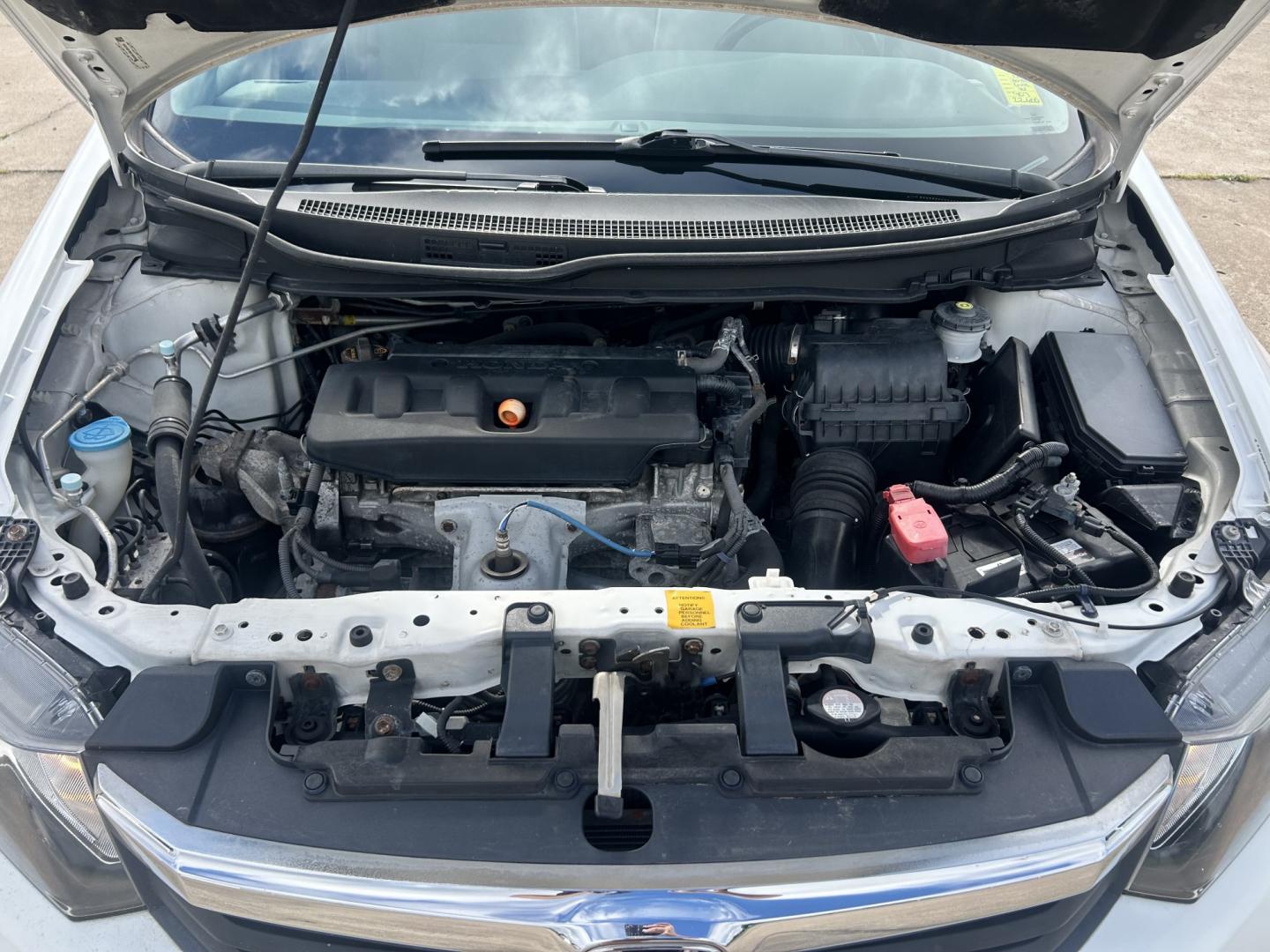 2012 White /GRAY Honda Civic (19XFB5F58CE) with an 1.8L L4 SOHC 16V CNG engine, 5-Speed Automatic transmission, located at 17760 Hwy 62, Morris, OK, 74445, (918) 733-4887, 35.609104, -95.877060 - 2012 HONDA CIVIC DEDICATED CNG (RUNS ONLY ON COMPRESSED NATURAL GAS) HAS A 1.8L 4 CYLINDER ENGINE AND IS 2WD. FEATURES MANUAL SEATS, POWER LOCKS, POWER MIRRORS, POWER WINDOWS. HAS AM/FM RADIO, CD PLAYER, AUX PORT, CRUISE CONTROL, MULTI-FUNCTION STEERING WHEEL CONTROL, HANDS FREE CALLING, AND TRACTIO- Photo#17