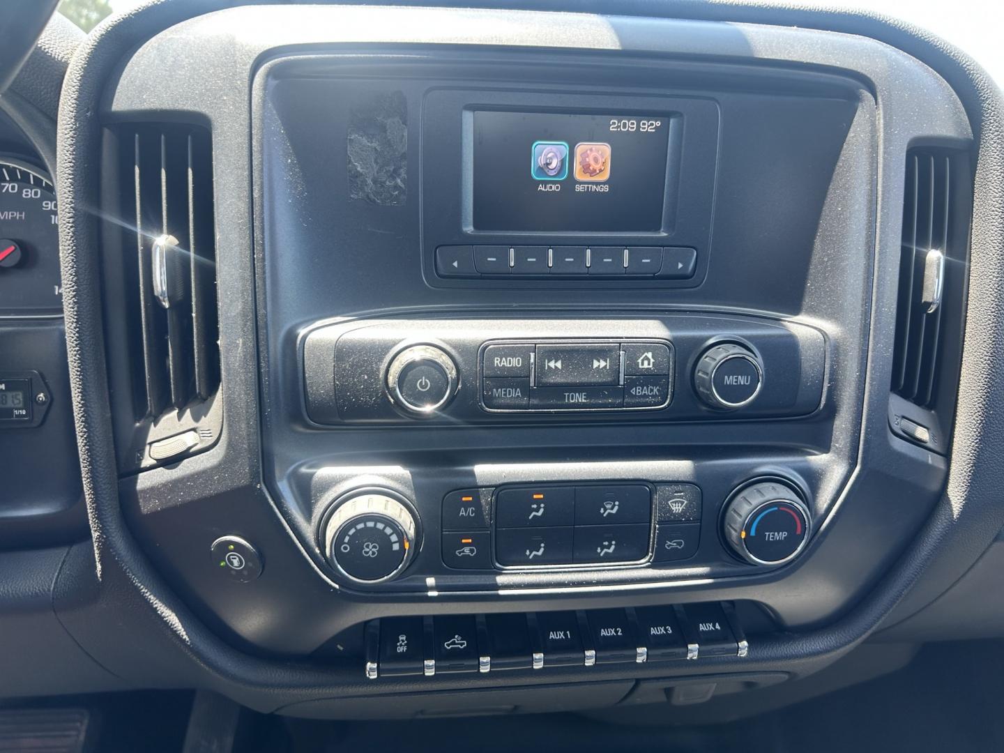 2016 White /GRAY Chevrolet Silverado 2500HD (1GC2CUEG2GZ) with an 6.0L V8 OHV 16V FFV engine, 6A transmission, located at 17760 Hwy 62, Morris, OK, 74445, (918) 733-4887, 35.609104, -95.877060 - 2016 CHEVY SILVERADO 2500 HD 2WD BI-FUEL SYSTEM THAT RUNS ON CNG OR GASOLINE WITH 6.0L V8 ENIGINE. IT FEATURES POWER LOCKS, POWER WINDOWS, MANUAL SEATS, CLOTH INTERIOR, CRUSIE CONTROL, TRACTION CONTROL, AM/FM RADIO, NO BACK SEAT HAS OPEN TOOL BOX, RIDGID PIPE VISE, AND TOOL BED. ONLY 171,531 MILES W- Photo#14