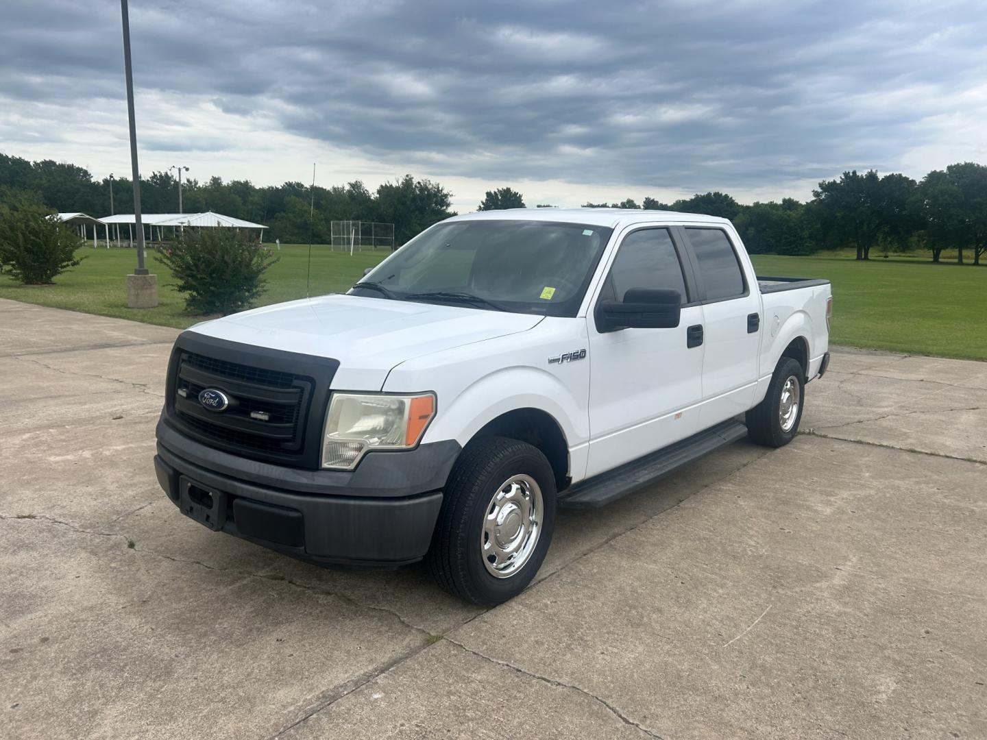 2014 White /GRAY Ford F-150 (1FTEW1CM2EK) with an 3.7L V6 DOHC 24V engine, 6-Speed Automatic transmission, located at 17760 Hwy 62, Morris, OK, 74445, (918) 733-4887, 35.609104, -95.877060 - 2014 FORD F-150 2WD 3.7L V6 DEDICATED CNG ONLY RUNS ON COMPRESSED NATURAL GAS. FEATURES KEYLESS REMOTE ENTRY, VINYL MANUAL SEATS, POWER LOCKS, POWER WINDOWS, AM/FM STEREO, AND TRACTION CONTROL. HAS 137,341 MILES WITH 255/65R17 TIRES. THIS IS A DEDICATED CNG THAT ONLY RUNS ON COMPRESSED NATURAL GAS A- Photo#0
