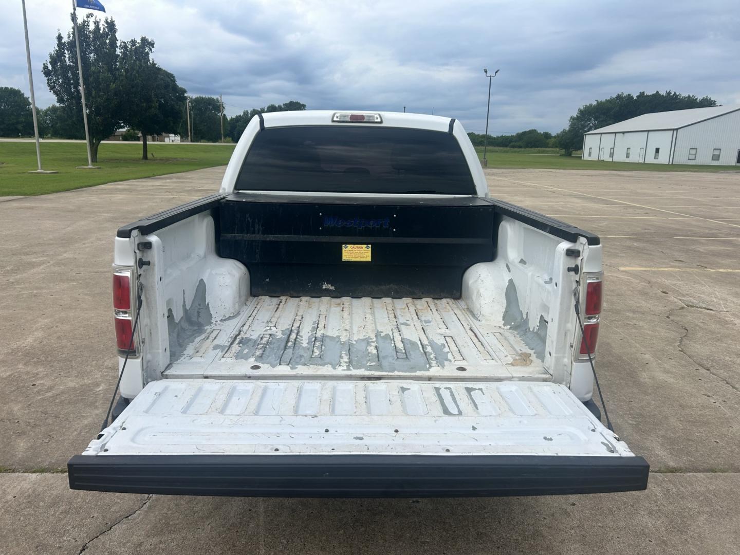 2014 White /GRAY Ford F-150 (1FTEW1CM2EK) with an 3.7L V6 DOHC 24V engine, 6-Speed Automatic transmission, located at 17760 Hwy 62, Morris, OK, 74445, (918) 733-4887, 35.609104, -95.877060 - 2014 FORD F-150 2WD 3.7L V6 DEDICATED CNG ONLY RUNS ON COMPRESSED NATURAL GAS. FEATURES KEYLESS REMOTE ENTRY, VINYL MANUAL SEATS, POWER LOCKS, POWER WINDOWS, AM/FM STEREO, AND TRACTION CONTROL. HAS 137,341 MILES WITH 255/65R17 TIRES. THIS IS A DEDICATED CNG THAT ONLY RUNS ON COMPRESSED NATURAL GAS A- Photo#14