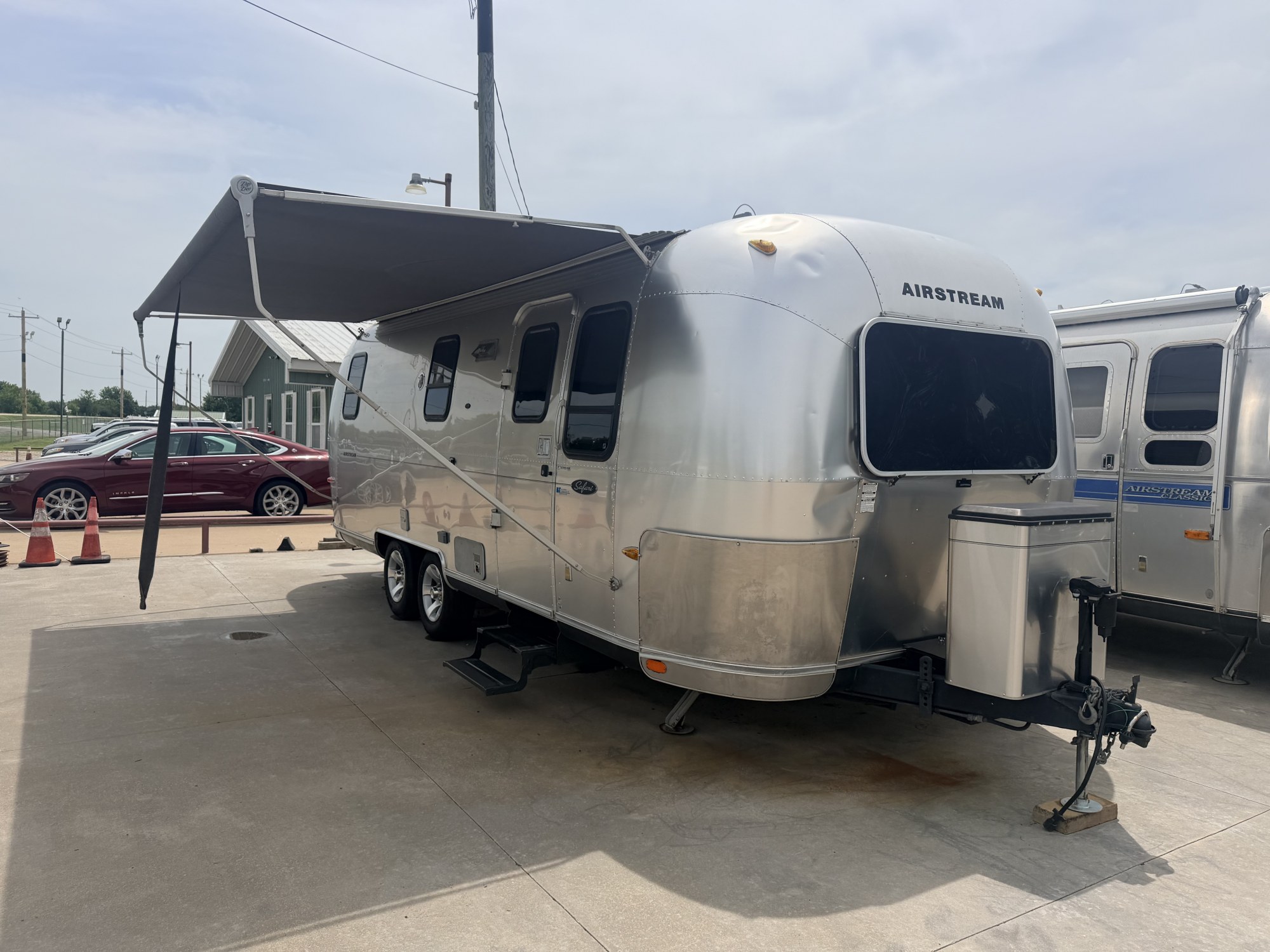 photo of 2005 AIRSTREAM SAFARI