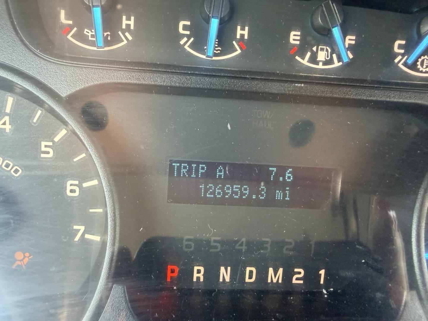 2014 White /Gray Ford F-150 XL (1FTVX1EFXEK) with an 5.0L V8 OHV 16V engine, 6A transmission, located at 17760 Hwy 62, Morris, OK, 74445, (918) 733-4887, 35.609104, -95.877060 - 2014 FORD F-150 4WD HAS THE 5.0L V8 ENIGINE BI-FUEL SYSTEM RUNS ON CNG OR GASOLINE. FEATURES KEYLESS REMOTE ENTRY, CLOTH MANUAL SEATS, POWER LOCKS, POWER WINDOWS, AM/FM STEREO, SIRIUS XM STEREO, CD PLAYER, AUXILLARY PORT, CRUISE CONTROL, TRACTION CONTROL, BACKUP CAMERA, NO BACK SEAT HAS WORK SHELF,- Photo#10