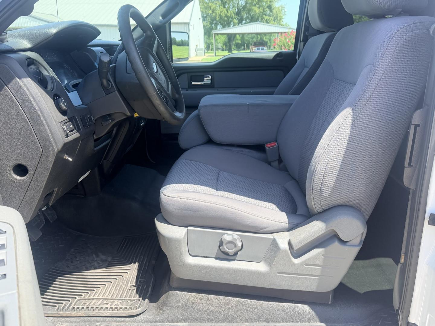 2014 White /Gray Ford F-150 XL (1FTEX1EM4EK) with an 3.7L V6 DOHC 24V engine, 6A transmission, located at 17760 Hwy 62, Morris, OK, 74445, (918) 733-4887, 35.609104, -95.877060 - 2014 FORD F-150 4WD HAS THE 3.7L V6 ENIGINE BI-FUEL SYSTEM RUNS ON CNG OR GASOLINE. FEATURES KEYLESS REMOTE ENTRY, CLOTH MANUAL SEATS, POWER LOCKS, POWER WINDOWS, AM/FM STEREO, SIRIUS XM STEREO, CD PLAYER, AUXILLARY PORT, CRUISE CONTROL, TRACTION CONTROL, MULTI STEERING WHEEL CONTROLS, AND BEDLINER.- Photo#8