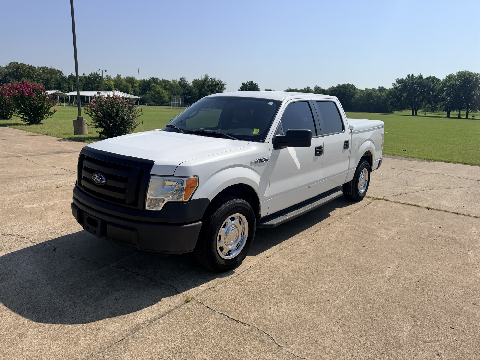 photo of 2014 FORD F150 2WD DEDICATED CNG ONLY RUNS ON COMPRESSED NATURAL GAS $890 TAX CREDIT AVAILABLE....SEE HOW OKLAHOMAN'S CAN OPERATE FOR LESS THAN $1.00 PER GALLON!