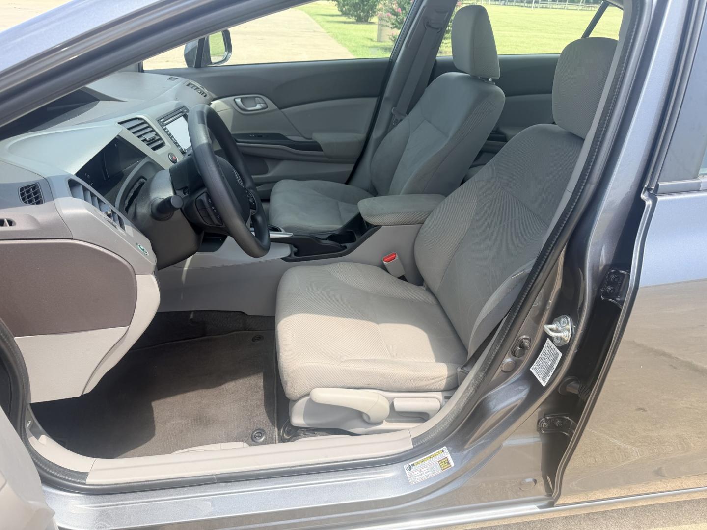 2012 Grey /GRAY Honda Civic CNG (19XFB5F53CE) with an 1.8L L4 SOHC 16V CNG engine, 5-Speed Automatic transmission, located at 17760 Hwy 62, Morris, OK, 74445, (918) 733-4887, 35.609104, -95.877060 - 2012 HONDA CIVIC DEDICATED CNG (RUNS ONLY ON COMPRESSED NATURAL GAS) HAS A 1.8L 4 CYLINDER ENGINE AND IS 2WD. FEATURES MANUAL SEATS, POWER LOCKS, POWER MIRRORS, POWER WINDOWS. HAS AM/FM RADIO, CD PLAYER, AUX PORT, NAVIGATION, CRUISE CONTROL, MULTI-FUNCTION STEERING WHEEL CONTROL, HANDS FREE CALLING- Photo#8