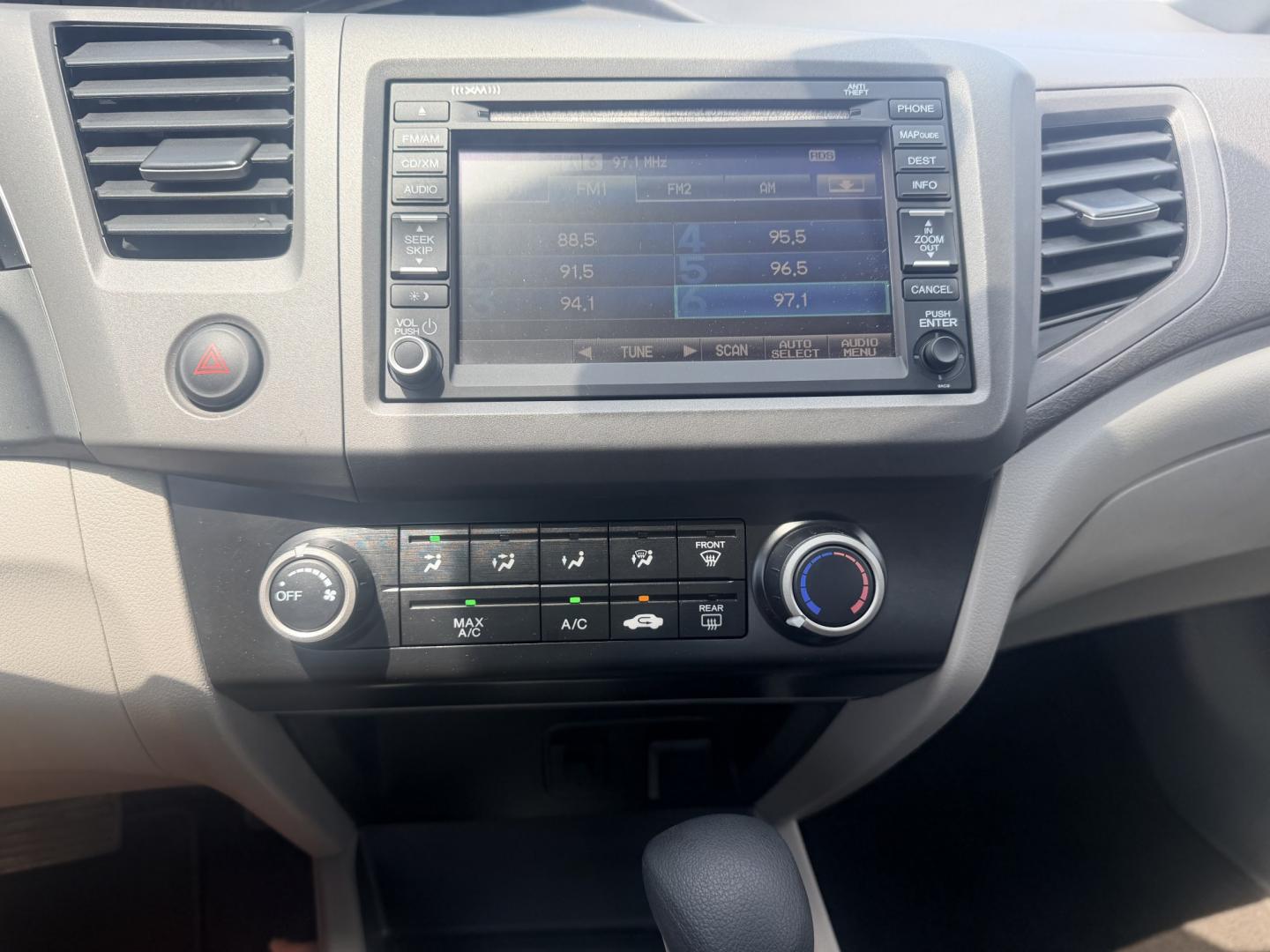 2012 Grey /GRAY Honda Civic CNG (19XFB5F53CE) with an 1.8L L4 SOHC 16V CNG engine, 5-Speed Automatic transmission, located at 17760 Hwy 62, Morris, OK, 74445, (918) 733-4887, 35.609104, -95.877060 - 2012 HONDA CIVIC DEDICATED CNG (RUNS ONLY ON COMPRESSED NATURAL GAS) HAS A 1.8L 4 CYLINDER ENGINE AND IS 2WD. FEATURES MANUAL SEATS, POWER LOCKS, POWER MIRRORS, POWER WINDOWS. HAS AM/FM RADIO, CD PLAYER, AUX PORT, NAVIGATION, CRUISE CONTROL, MULTI-FUNCTION STEERING WHEEL CONTROL, HANDS FREE CALLING- Photo#10