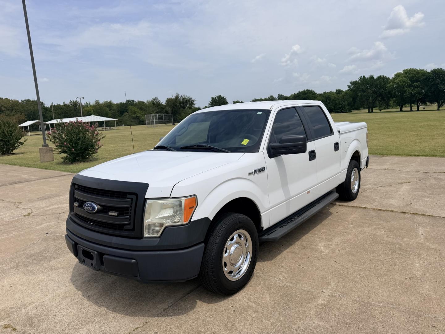 2014 White /Gray Ford F-150 XL (1FTEW1CM2EK) with an 3.7L V6 DOHC 24V engine, 6A transmission, located at 17760 Hwy 62, Morris, OK, 74445, (918) 733-4887, 35.609104, -95.877060 - 2014 FORD F-150 4WD HAS THE 3.7L V6 ENIGINE. DEDICATED CNG ONLY RUNS ON COMPRESSED NATURAL GAS. FEATURES KEYLESS REMOTE ENTRY, VINYL MANUAL SEATS, POWER LOCKS, POWER WINDOWS, AM/FM STEREO, CRUISE CONTROL, TRACTION CONTROL, AND BEDCOVER. HAS 145,653 MILES WITH 255/65R17 TIRES. ***CLEAN TITLE*** AND- Photo#0