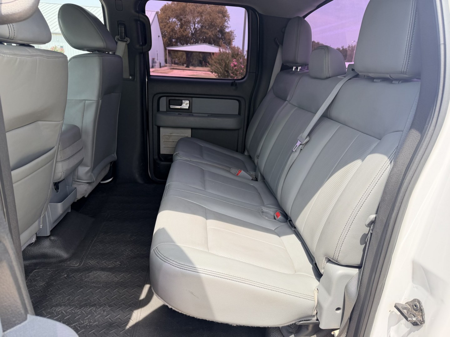 2014 White /Gray Ford F-150 XL (1FTEW1CM2EK) with an 3.7L V6 DOHC 24V engine, 6A transmission, located at 17760 Hwy 62, Morris, OK, 74445, (918) 733-4887, 35.609104, -95.877060 - 2014 FORD F-150 4WD HAS THE 3.7L V6 ENIGINE. DEDICATED CNG ONLY RUNS ON COMPRESSED NATURAL GAS. FEATURES KEYLESS REMOTE ENTRY, VINYL MANUAL SEATS, POWER LOCKS, POWER WINDOWS, AM/FM STEREO, CRUISE CONTROL, TRACTION CONTROL, AND BEDCOVER. HAS 145,653 MILES WITH 255/65R17 TIRES. ***CLEAN TITLE*** AND- Photo#12