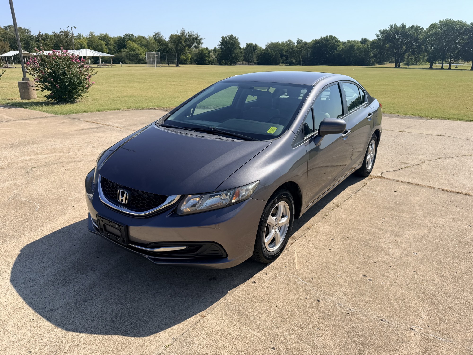 photo of 2015 HONDA CIVIC DEDICATED CNG ONLY RUNS ON COMPRESSED NATURAL GAS ***HAS 10K MILES*** $1490 TAX CREDIT AVAILABLE...SEE HOW OKLAHOMAN'S CAN OPERATE FOR LESS THAN $1.00 PER GALLON! 