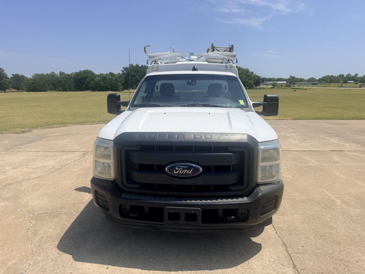 2013 White /GRAY Ford F-350 SD (1FDRF3A66DE) with an 6.2L V8 OHV 16V engine, 6A transmission, located at 17760 Hwy 62, Morris, OK, 74445, (918) 733-4887, 35.609104, -95.877060 - 2013 FORD F-350 6.2 V8 RWD DEDICATED CNG ONLY RUNS ON COMPRESSED NATURAL GAS AND DOES NOT RUN ON GASOLINE. FEATURES MANUAL SEATS, MANUAL LOCKS, MANUAL WINDOWS, MANUAL MIRRORS, AM/FM STEREO, VINYL SEATS, CRUISE CONTROL, TRACTION CONTROL, POWER CONVERTER, GASOLINE CUMMINGS GENERATOR, EASY LOAD LADDER- Photo#1
