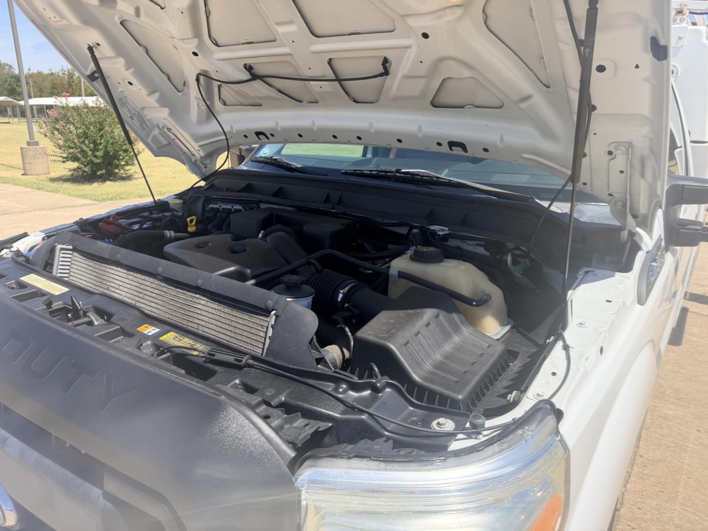 2013 White /GRAY Ford F-350 SD (1FDRF3A60DE) with an 6.2L V8 OHV 16V engine, 6A transmission, located at 17760 Hwy 62, Morris, OK, 74445, (918) 733-4887, 35.609104, -95.877060 - 2013 FORD F-350 6.2L V8 2WD DEDICATED CNG ONLY RUNS ON COMPRESSED NATURAL GAS AND DOES NOT RUN ON GASOLINE. FEATURES MANUAL SEATS, MANUAL LOCKS, MANUAL WINDOWS, MANUAL MIRRORS, AM/FM STEREO, VINYL SEATS, CRUISE CONTROL, TRACTION CONTROL, POWER CONVERTER, EASY LOAD LADDER RACK, BACK UP CAMERA,AND L- Photo#20