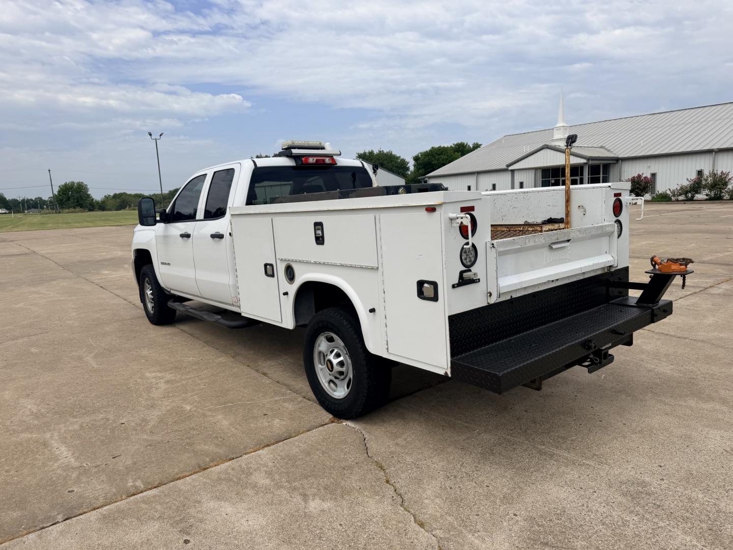 2015 White /Gray Chevrolet Silverado 2500HD (1GC2CUEG3FZ) with an 6.0L V8 OHV 16V FFV engine, 6A transmission, located at 17760 Hwy 62, Morris, OK, 74445, (918) 733-4887, 35.609104, -95.877060 - 2015 CHEVY SILVERADO 2500 HD 2WD BI-FUEL SYSTEM THAT RUNS ON CNG OR GASOLINE WITH 6.0L V8 ENIGINE. IT FEATURES POWER LOCKS, POWER WINDOWS, MANUAL SEATS, CLOTH INTERIOR, CRUSIE CONTROL, TRACTION CONTROL, AM/FM RADIO, NO BACK SEAT HAS OPEN TOOL BOX, (ADDITIONAL BACK SEAT INCLUDED), PIPE VISE, AND TOOL- Photo#6