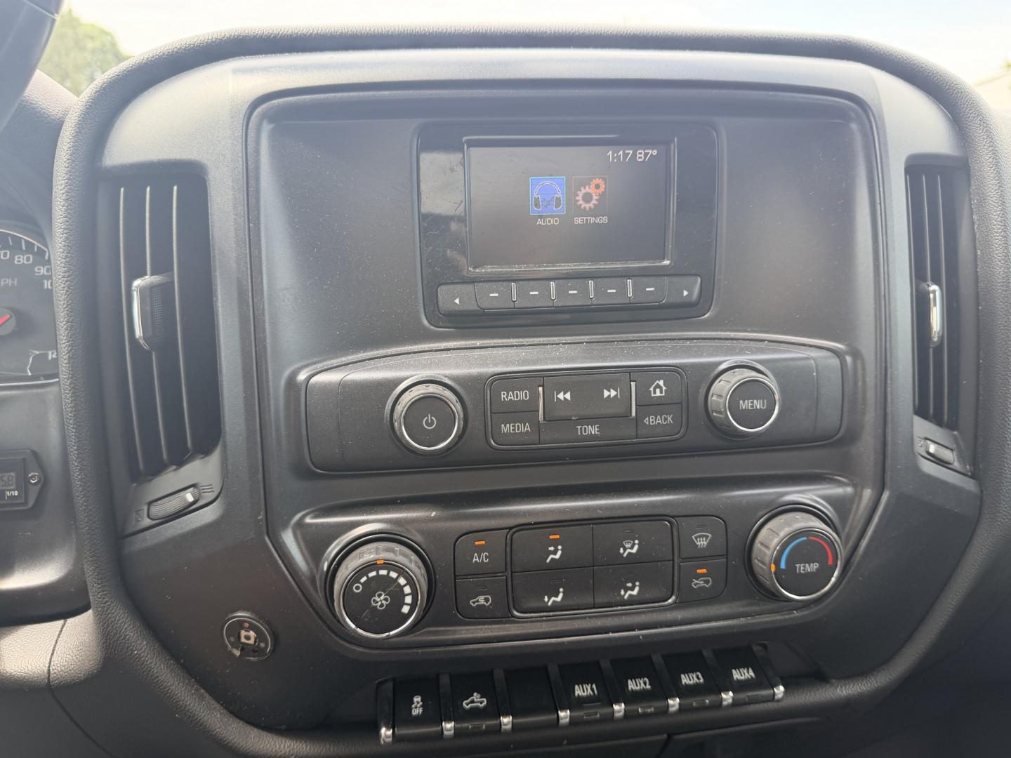 2015 White /Gray Chevrolet Silverado 2500HD (1GC2CUEG3FZ) with an 6.0L V8 OHV 16V FFV engine, 6A transmission, located at 17760 Hwy 62, Morris, OK, 74445, (918) 733-4887, 35.609104, -95.877060 - 2015 CHEVY SILVERADO 2500 HD 2WD BI-FUEL SYSTEM THAT RUNS ON CNG OR GASOLINE WITH 6.0L V8 ENIGINE. IT FEATURES POWER LOCKS, POWER WINDOWS, MANUAL SEATS, CLOTH INTERIOR, CRUSIE CONTROL, TRACTION CONTROL, AM/FM RADIO, NO BACK SEAT HAS OPEN TOOL BOX, (ADDITIONAL BACK SEAT INCLUDED), PIPE VISE, AND TOOL- Photo#10
