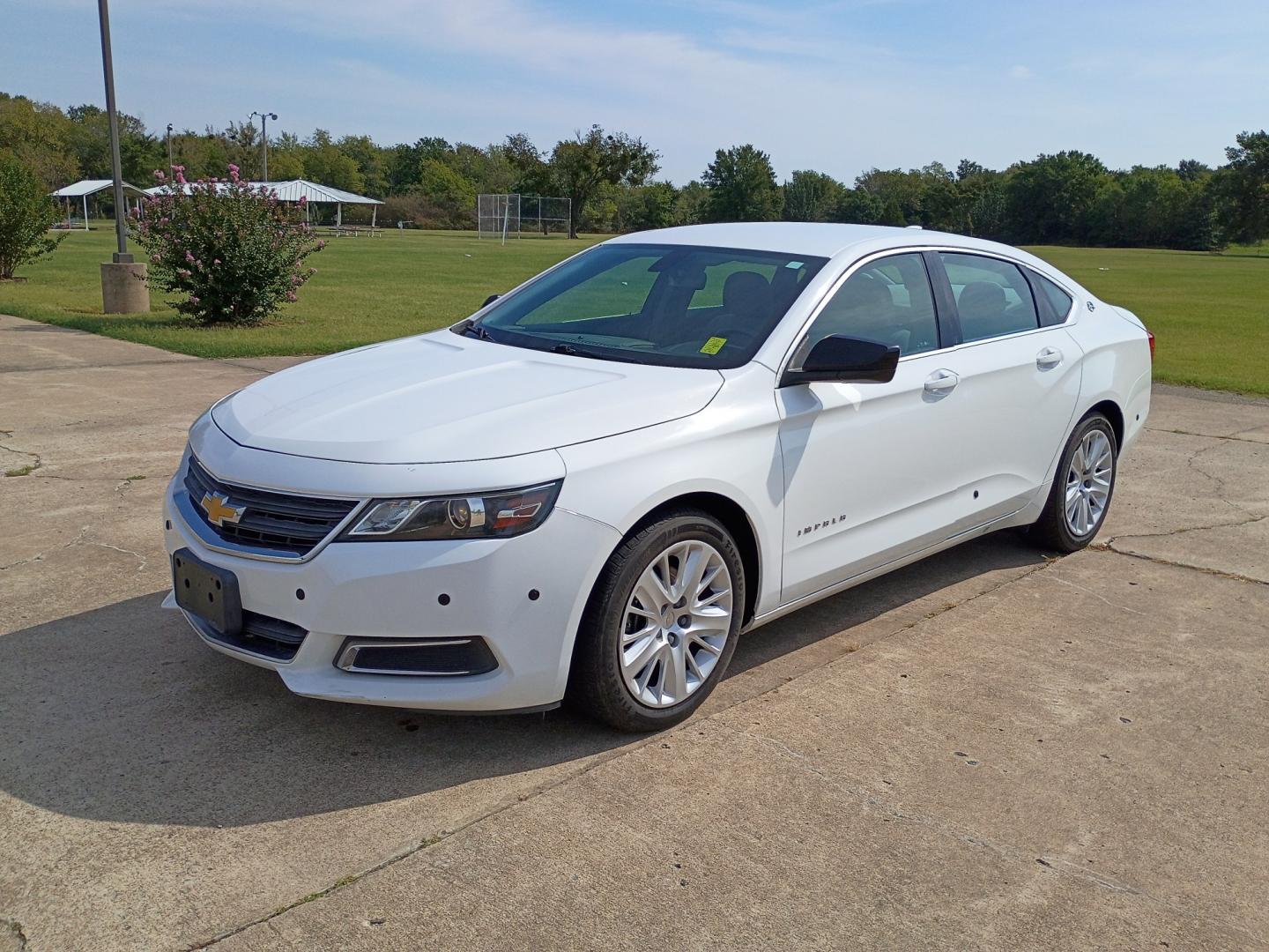 2016 White /GRAY Chevrolet Impala CNG 2FL (2G11Y5SN8G9) with an 3.6L V6 DOHC 24V CNG engine, 6A transmission, located at 17760 Hwy 62, Morris, OK, 74445, (918) 733-4887, 35.609104, -95.877060 - 2016 CHEVY IMPALA WITH 3.6L V6 ENGINE. IT FEATURES KEYLESS ENTRY, CLOTH INTERIOR, POWER SEATS, POWER LOCKS, POWER WINDOWS, POWER MIRRORS, AUXILILARY PORT, CRUISE CONTROL, AND TRACTION CONTROL. ONLY 78,485 MILES AND FIRESTONE 225/60R16 TIRES. $13,900 CALL RUSS, JONA OR HARLEY 918-733-4887 **********- Photo#0