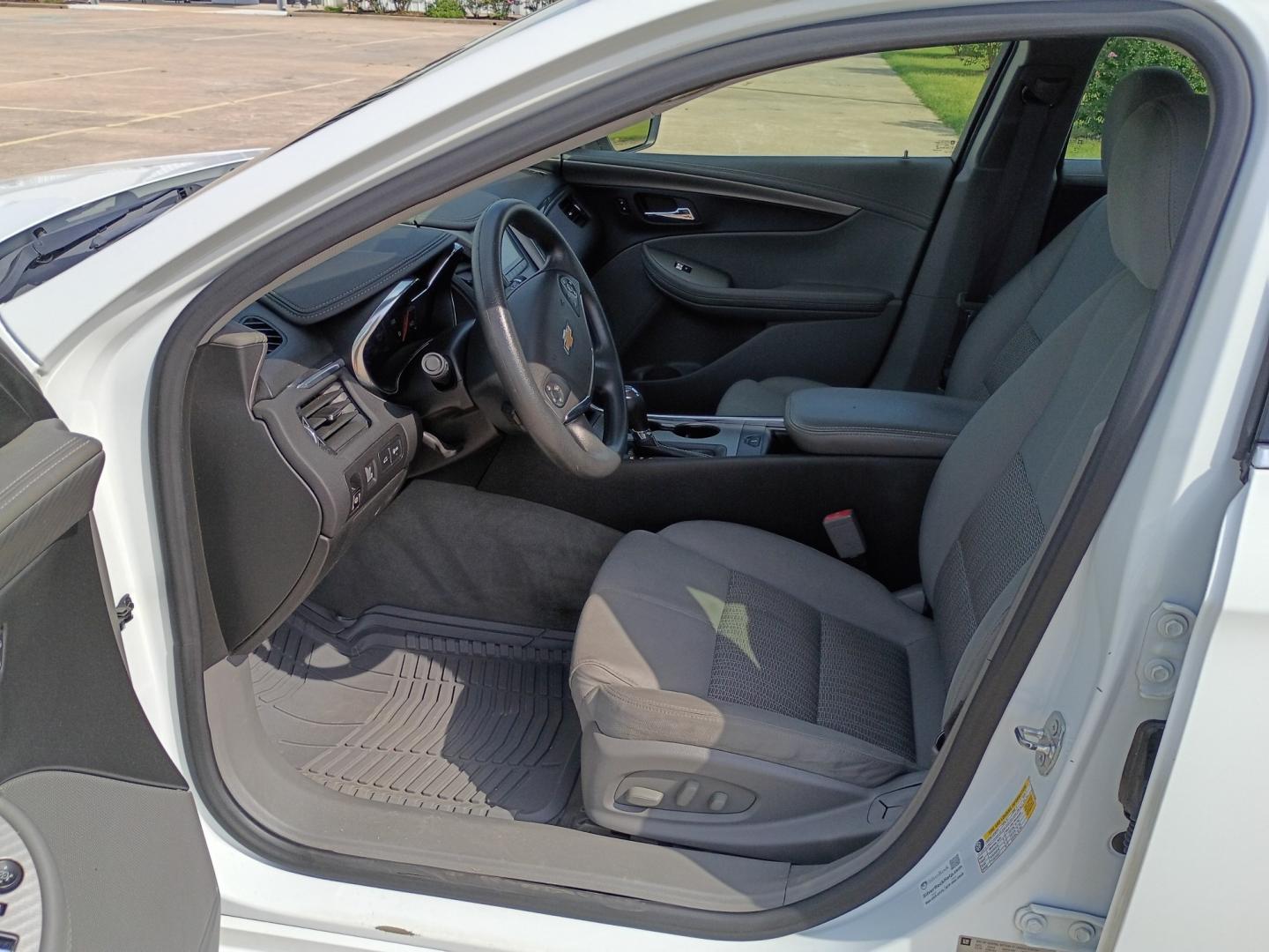 2016 White /GRAY Chevrolet Impala CNG 2FL (2G11Y5SN8G9) with an 3.6L V6 DOHC 24V CNG engine, 6A transmission, located at 17760 Hwy 62, Morris, OK, 74445, (918) 733-4887, 35.609104, -95.877060 - 2016 CHEVY IMPALA WITH 3.6L V6 ENGINE. IT FEATURES KEYLESS ENTRY, CLOTH INTERIOR, POWER SEATS, POWER LOCKS, POWER WINDOWS, POWER MIRRORS, AUXILILARY PORT, CRUISE CONTROL, AND TRACTION CONTROL. ONLY 78,485 MILES AND FIRESTONE 225/60R16 TIRES. $13,900 CALL RUSS, JONA OR HARLEY 918-733-4887 **********- Photo#9