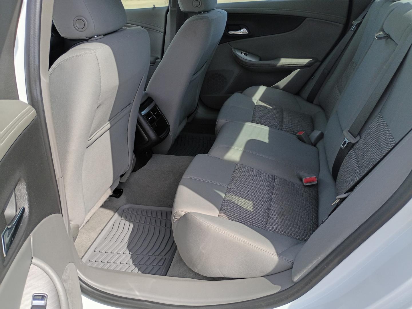 2016 White /GRAY Chevrolet Impala CNG 2FL (2G11Y5SN8G9) with an 3.6L V6 DOHC 24V CNG engine, 6A transmission, located at 17760 Hwy 62, Morris, OK, 74445, (918) 733-4887, 35.609104, -95.877060 - 2016 CHEVY IMPALA WITH 3.6L V6 ENGINE. IT FEATURES KEYLESS ENTRY, CLOTH INTERIOR, POWER SEATS, POWER LOCKS, POWER WINDOWS, POWER MIRRORS, AUXILILARY PORT, CRUISE CONTROL, AND TRACTION CONTROL. ONLY 78,485 MILES AND FIRESTONE 225/60R16 TIRES. $13,900 CALL RUSS, JONA OR HARLEY 918-733-4887 **********- Photo#19
