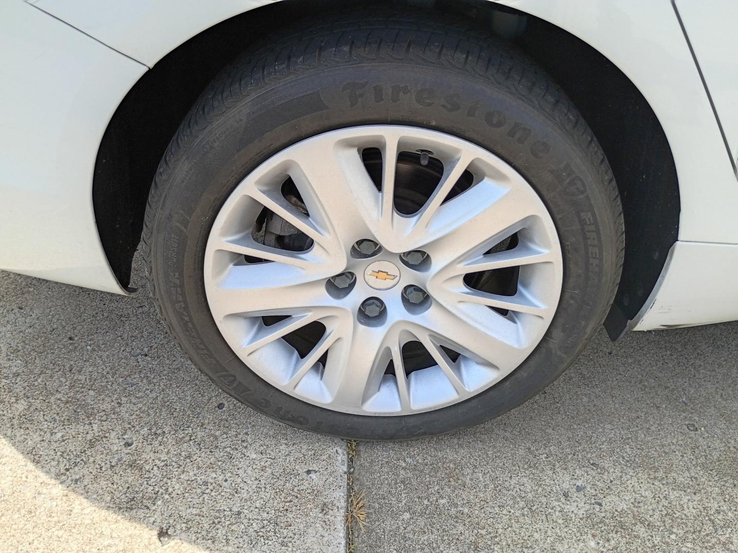 2016 White /GRAY Chevrolet Impala CNG 2FL (2G11Y5SN8G9) with an 3.6L V6 DOHC 24V CNG engine, 6A transmission, located at 17760 Hwy 62, Morris, OK, 74445, (918) 733-4887, 35.609104, -95.877060 - 2016 CHEVY IMPALA WITH 3.6L V6 ENGINE. IT FEATURES KEYLESS ENTRY, CLOTH INTERIOR, POWER SEATS, POWER LOCKS, POWER WINDOWS, POWER MIRRORS, AUXILILARY PORT, CRUISE CONTROL, AND TRACTION CONTROL. ONLY 78,485 MILES AND FIRESTONE 225/60R16 TIRES. $13,900 CALL RUSS, JONA OR HARLEY 918-733-4887 **********- Photo#31