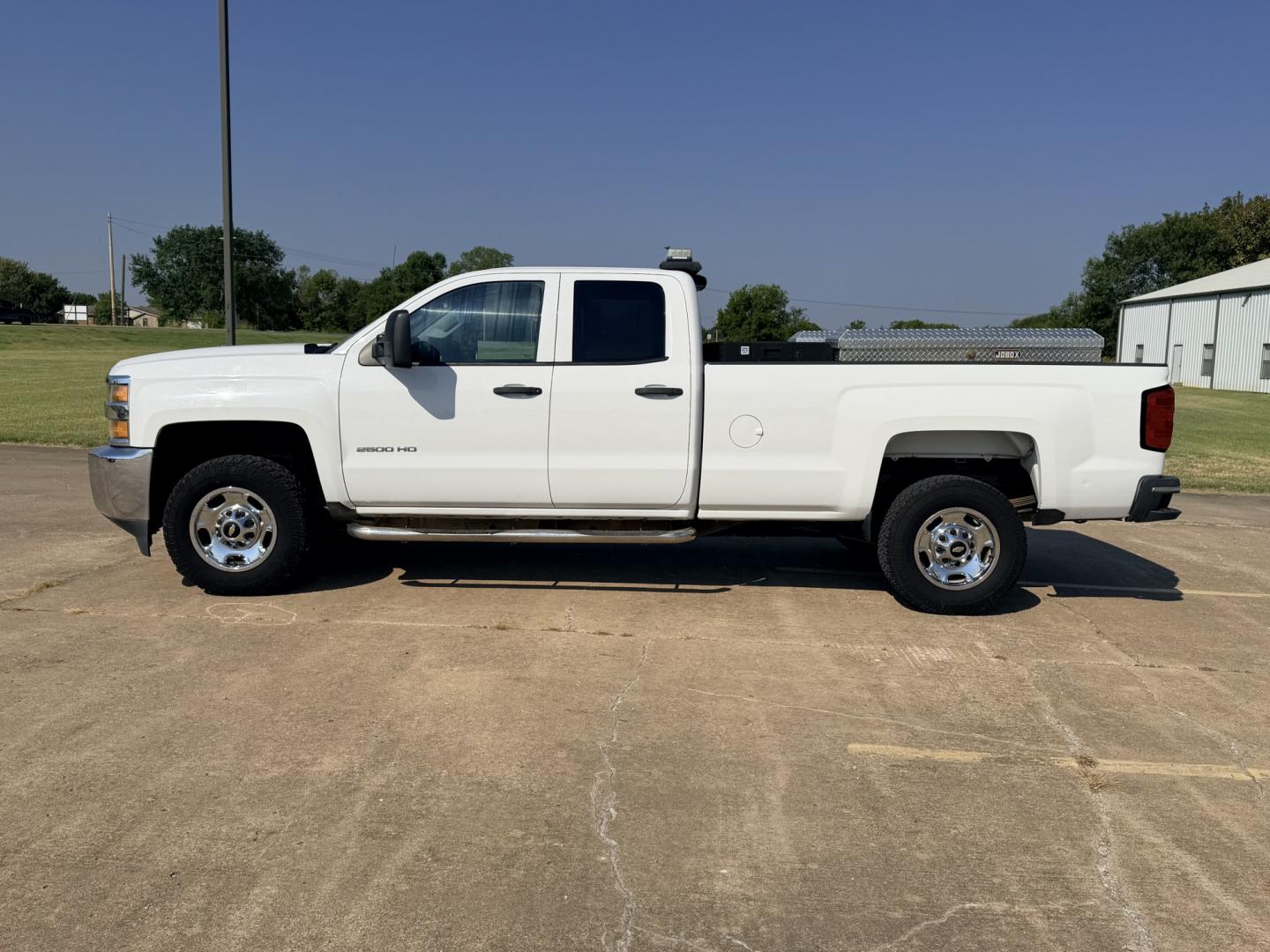 2015 White /GRAY Chevrolet Silverado 2500HD Work Truck Double Cab 2WD (1GC2CUEB9FZ) with an 6.0L V8 OHV 16V CNG engine, 6A transmission, located at 17760 Hwy 62, Morris, OK, 74445, (918) 733-4887, 35.609104, -95.877060 - 2015 CHEVY SILVERADO 2500HD 2WD BI-FUEL SYSTEM RUNS ON CNG OR GASOLINE WITH THE 6.0L V8 ENGINE. IT FEATURES MANUAL SEATS, CLOTH INTERIOR, POWER LOCKS, POWER WINDOWS, AM/FM RADIO, CRUSIE CONTROL, TRACTION CONTROL, SAFETY LIGHT, AND JOBOX TOOL BOXES. ONLY 173,389 MILES WITH 265/70R17 TIRES. THIS IS A- Photo#8