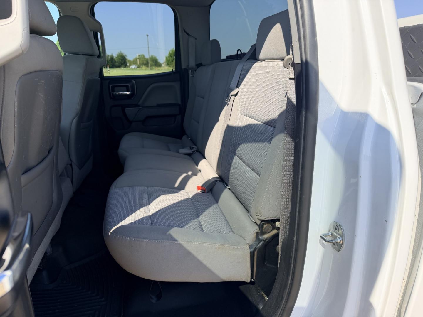 2015 White /GRAY Chevrolet Silverado 2500HD Work Truck Double Cab 2WD (1GC2CUEB9FZ) with an 6.0L V8 OHV 16V CNG engine, 6A transmission, located at 17760 Hwy 62, Morris, OK, 74445, (918) 733-4887, 35.609104, -95.877060 - 2015 CHEVY SILVERADO 2500HD 2WD BI-FUEL SYSTEM RUNS ON CNG OR GASOLINE WITH THE 6.0L V8 ENGINE. IT FEATURES MANUAL SEATS, CLOTH INTERIOR, POWER LOCKS, POWER WINDOWS, AM/FM RADIO, CRUSIE CONTROL, TRACTION CONTROL, SAFETY LIGHT, AND JOBOX TOOL BOXES. ONLY 173,389 MILES WITH 265/70R17 TIRES. THIS IS A- Photo#15
