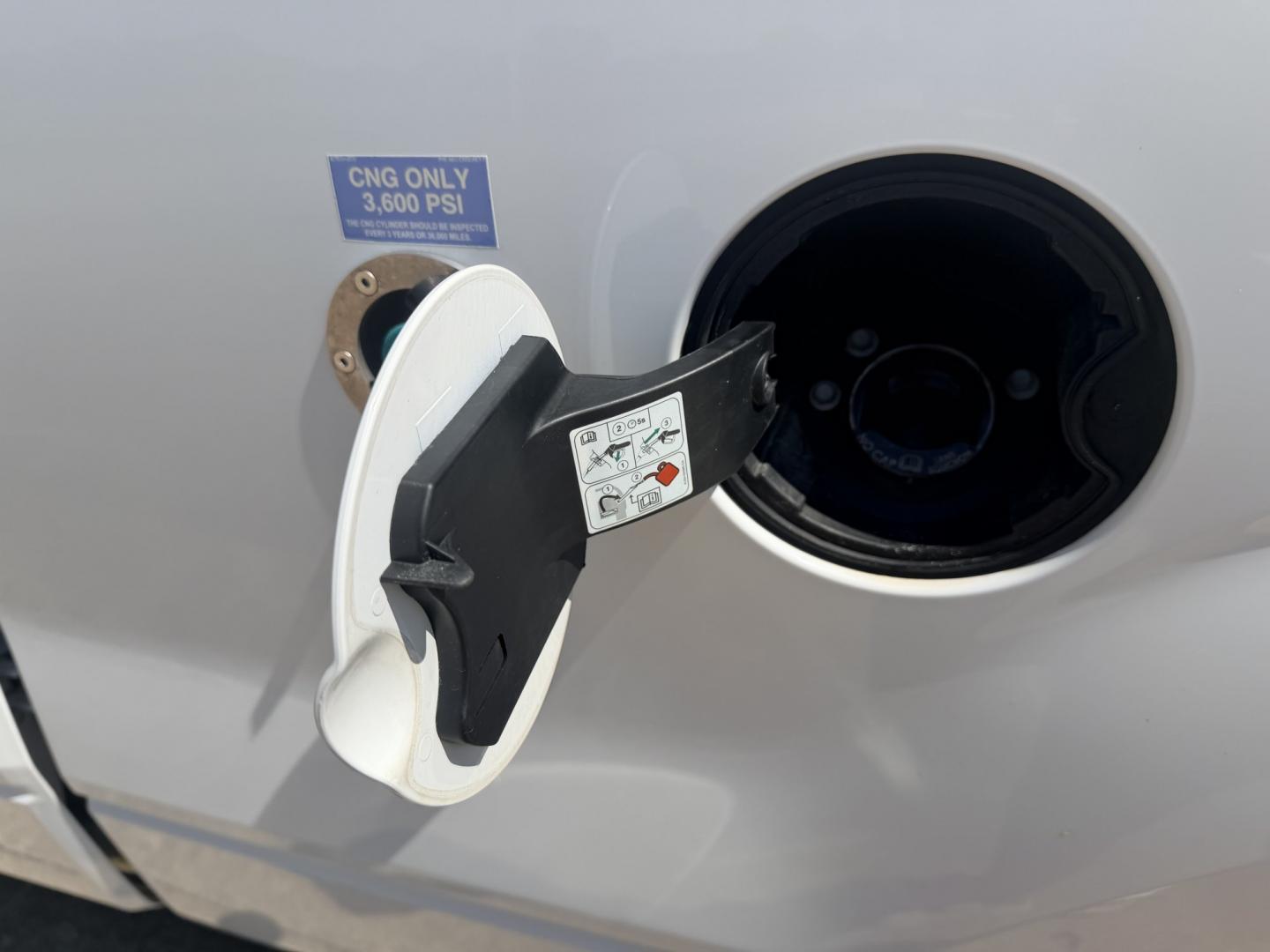2014 White /GRAY Ford F-150 XL (1FTEX1CM6EK) with an 3.7L V6 DOHC 24V engine, 6A transmission, located at 17760 Hwy 62, Morris, OK, 74445, (918) 733-4887, 35.609104, -95.877060 - 2014 FORD F-150 2WD 3.7L V6 BI-FUEL SYSTEM RUNS ON CNG OR GASOLINE. FEATURES KEYLESS REMOTE ENTRY, POWER LOCKS, POWER WINDOWS, MANUAL SEATS, CLOTH INTERIOR, AM/FM STEREO, SIRIUS XM STEREO, CD PLAYER, AUXILLARY PORT, CRUISE CONTROL, TRACTION CONTROL, AND MULTI-FUNCTIONING STEERING WHEEL CONTROLS, AND- Photo#17