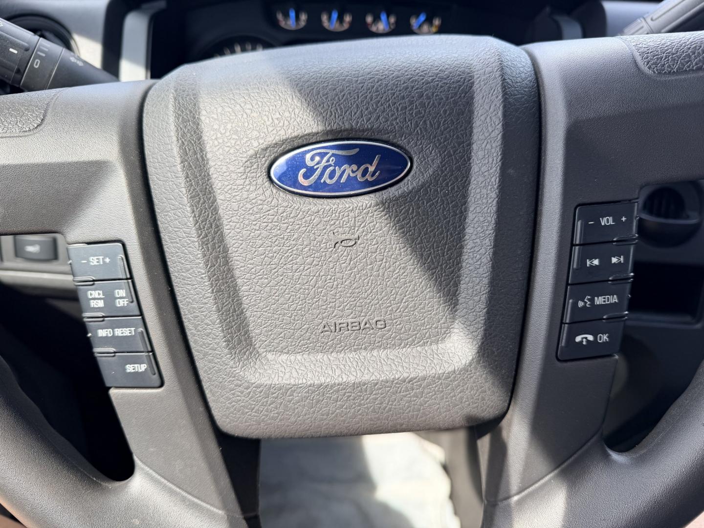 2014 White /Gray Ford F-150 (1FTEW1CMXEK) with an 3.7L V6 DOHC 24V engine, 6A transmission, located at 17760 Hwy 62, Morris, OK, 74445, (918) 733-4887, 35.609104, -95.877060 - 2014 FORD F-150 2WD HAS THE 3.7L V6 ENIGINE BI-FUEL SYSTEM RUNS ON CNG OR GASOLINE. FEATURES KEYLESS REMOTE ENTRY, CLOTH MANUAL SEATS, POWER LOCKS, POWER WINDOWS, AM/FM STEREO, SIRIUS XM STEREO, CD PLAYER, AUXILLARY PORT, USB PORT, CRUISE CONTROL, TRACTION CONTROL, AND HAS WORK CAMPER SHELL WITH SID- Photo#14