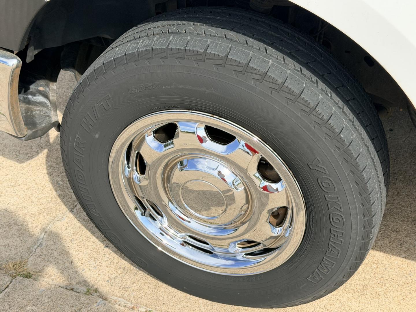 2014 White /Gray Ford F-150 (1FTEW1CMXEK) with an 3.7L V6 DOHC 24V engine, 6A transmission, located at 17760 Hwy 62, Morris, OK, 74445, (918) 733-4887, 35.609104, -95.877060 - 2014 FORD F-150 2WD HAS THE 3.7L V6 ENIGINE BI-FUEL SYSTEM RUNS ON CNG OR GASOLINE. FEATURES KEYLESS REMOTE ENTRY, CLOTH MANUAL SEATS, POWER LOCKS, POWER WINDOWS, AM/FM STEREO, SIRIUS XM STEREO, CD PLAYER, AUXILLARY PORT, USB PORT, CRUISE CONTROL, TRACTION CONTROL, AND HAS WORK CAMPER SHELL WITH SID- Photo#27