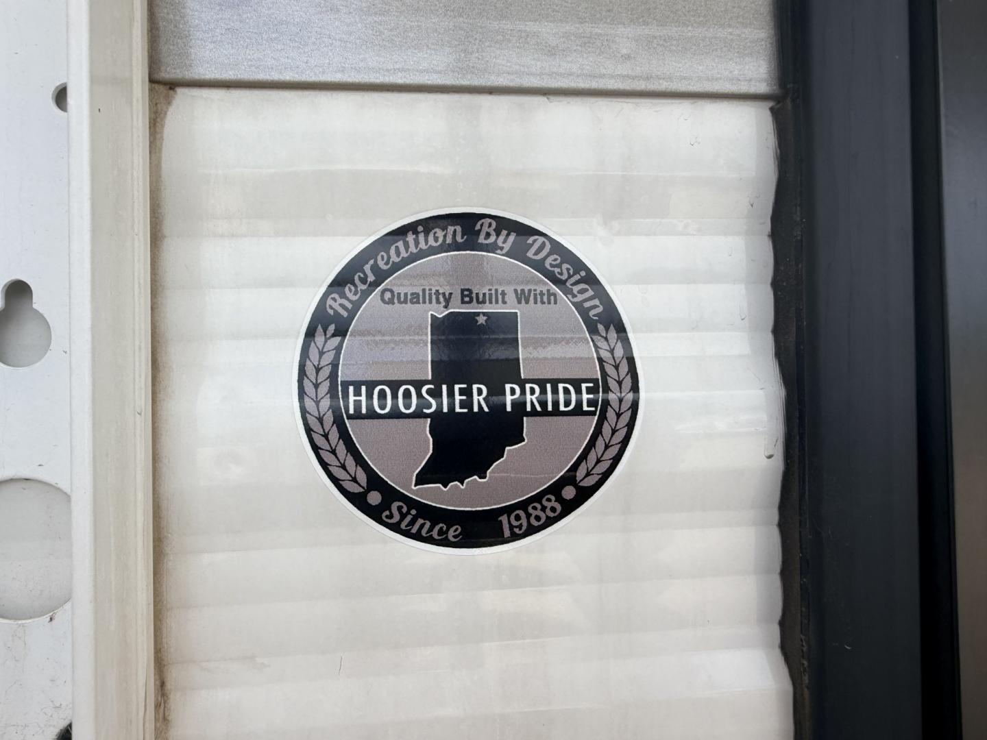 2024 White /TAN RBD MONTE CARLO PLATINUM EDITION 45PM (5CZ200R34R1) , located at 17760 Hwy 62, Morris, OK, 74445, 35.609104, -95.877060 - WELCOME TO YOUR HOME AWAY FROM HOME! OUR MONTE CARLO PLATINUM EDITION OFFERS THE PERFEDCT BLEND OF COMFORT, STYLE AND CONVENIENCE, DESIGNED TO MAKE EVERY STAY FEEL LIKE A GETAWAY. WHETHER YOU'RE RELAXING FOR THE WEEKKEND, ENJOYING EXTENDED STAYS, OR CREATING LASTING MEMORIES WITH FAMILY AND FRIENDS- Photo#8