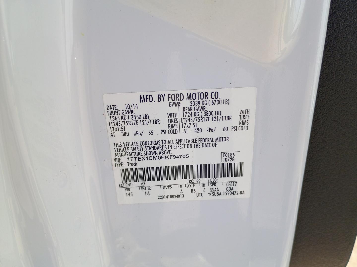 2014 White /GRAY Ford F-150 (1FTEX1CM0EK) with an 3.7L V6 DOHC 24V engine, 6A transmission, located at 17760 Hwy 62, Morris, OK, 74445, (918) 733-4887, 35.609104, -95.877060- Photo#30