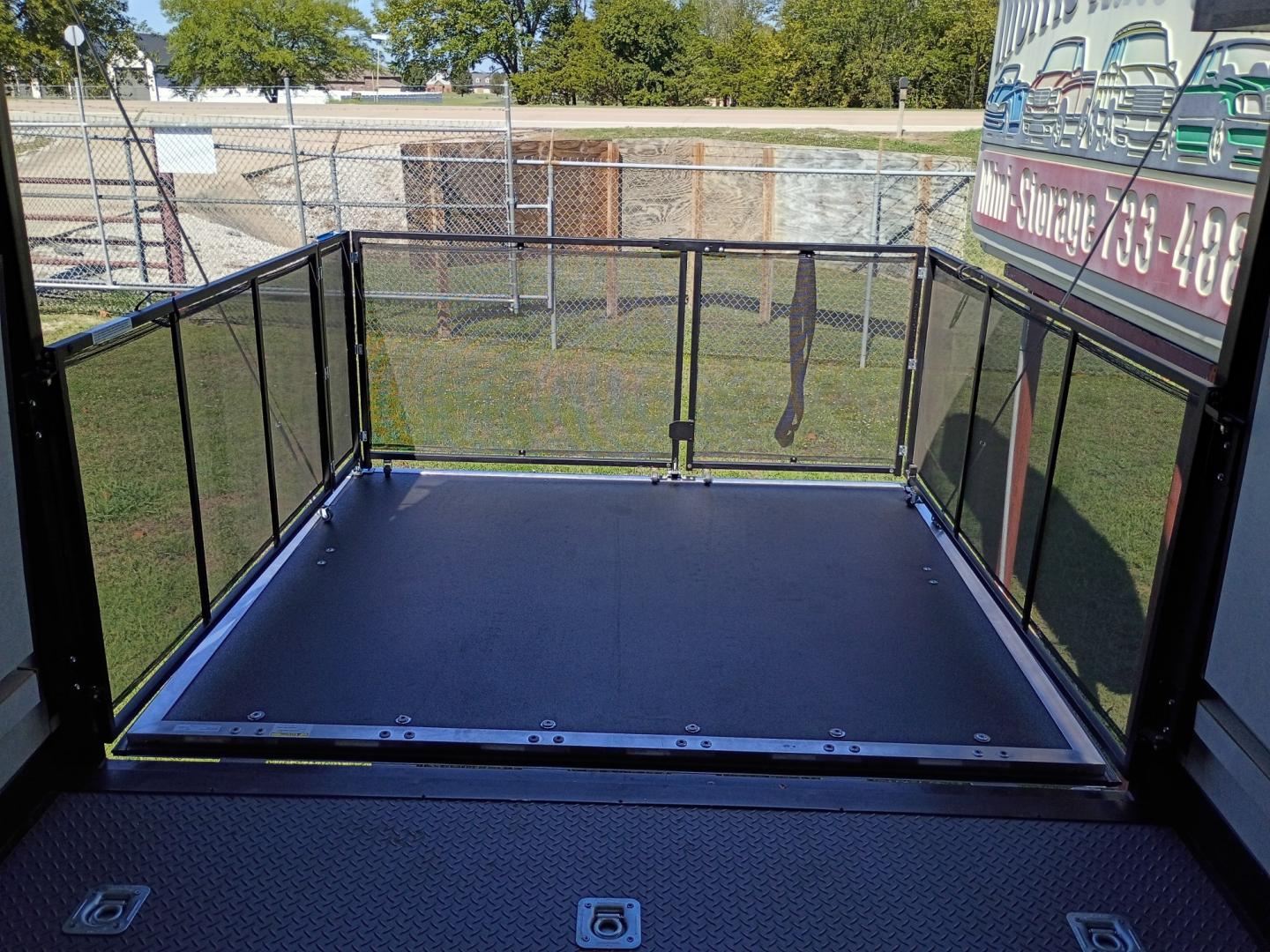 2021 Silver /TAN Forest River XLR Toy Hauler 25LRLE (5ZT2XLPB0MZ) , located at 17760 Hwy 62, Morris, OK, 74445, 35.609104, -95.877060- Photo#39