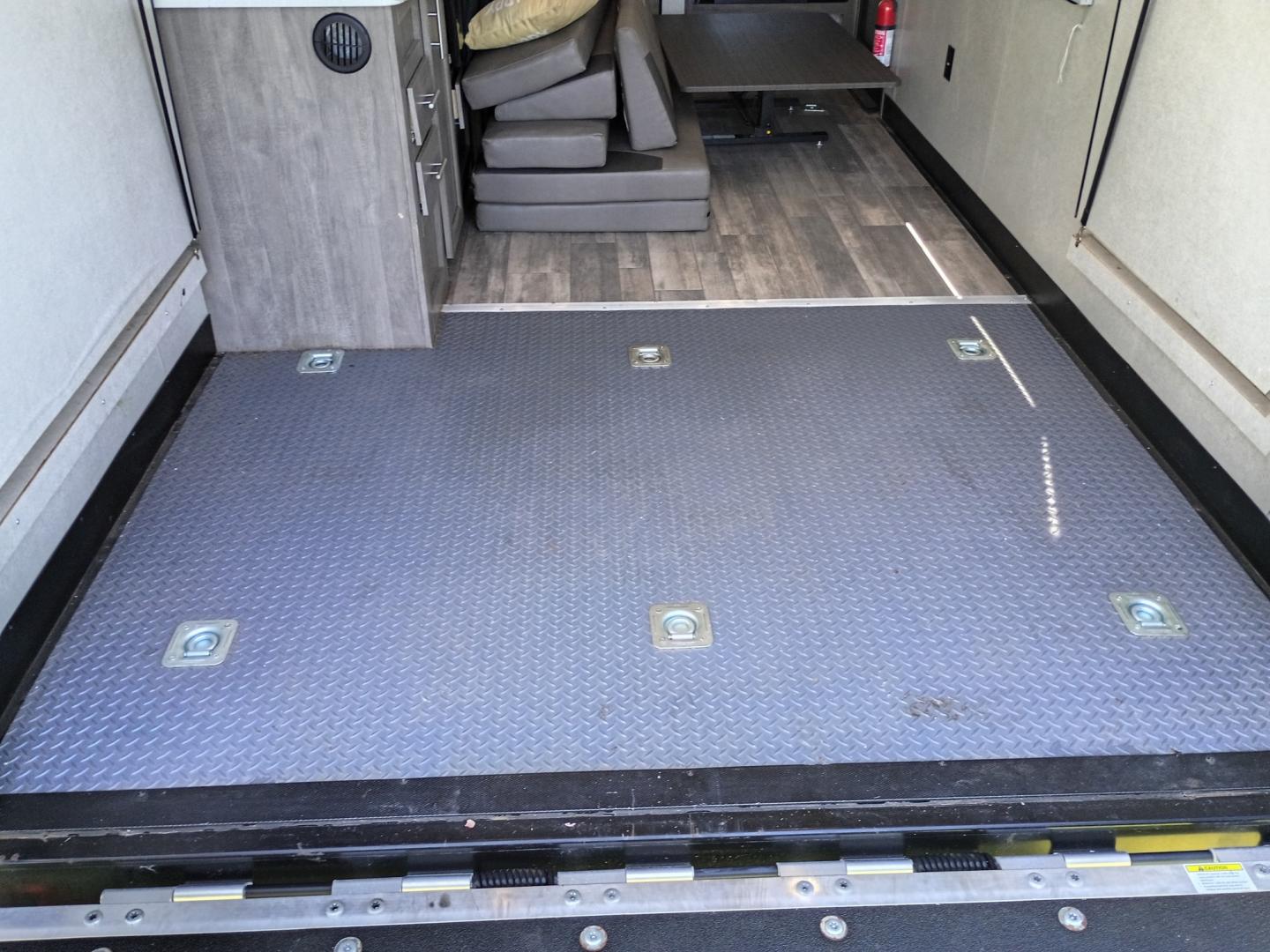 2021 Silver /TAN Forest River XLR Toy Hauler 25LRLE (5ZT2XLPB0MZ) , located at 17760 Hwy 62, Morris, OK, 74445, 35.609104, -95.877060- Photo#43