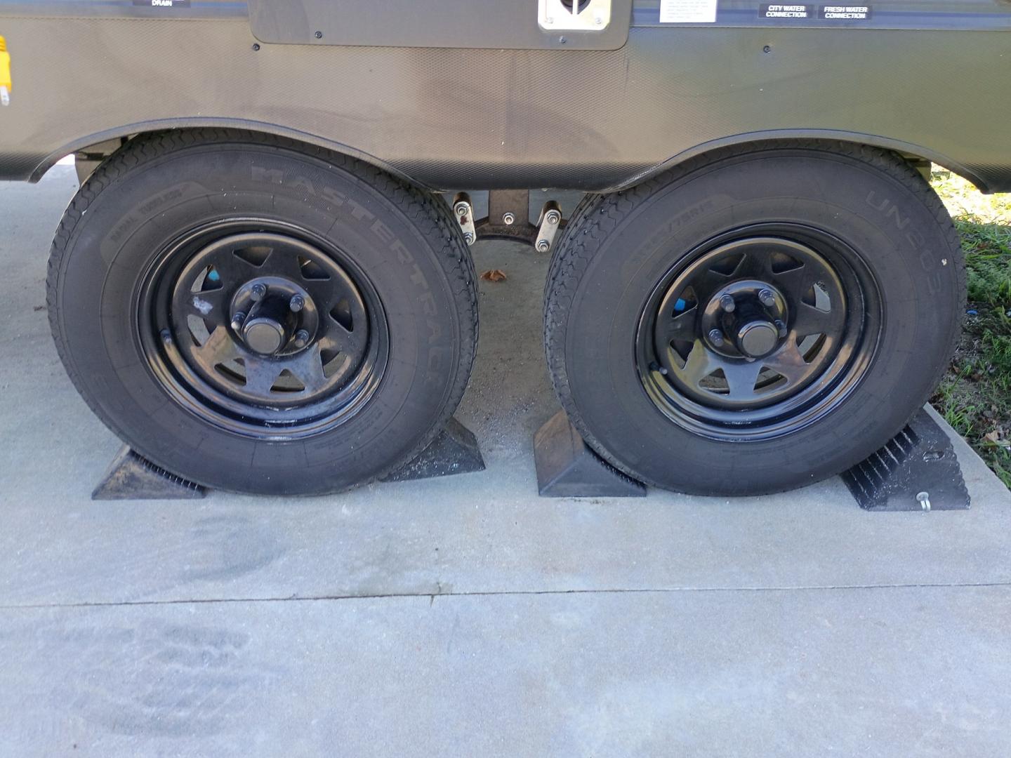 2021 Silver /TAN Forest River XLR Toy Hauler 25LRLE (5ZT2XLPB0MZ) , located at 17760 Hwy 62, Morris, OK, 74445, 35.609104, -95.877060- Photo#49