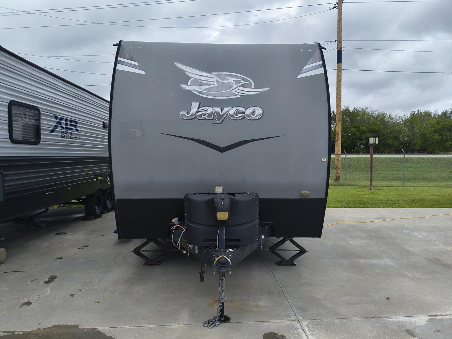 2020 White /BROWN Jayco OCTANE SL 161 161 (1UJBJSBJ7L1) , located at 17760 Hwy 62, Morris, OK, 74445, 35.609104, -95.877060 - READY FOR YOUR NEXT GETAWAY? CHECK OUT THIS 2020 JAYCO OCTANE SL 161 12FT OVERALL TOY HAULER! WHETHER YOU'RE HEADING OUT FOR A WEEKEND OF ATV RIDING, DIRT BIKING, OR RELAXING AT YOUR FAVORITE CAMPGROUND, THIS VERSATILE TOY HAULER LETS YOU BRING THE FUN WITH YOU. ENJOY THE FREEDOM OF THE OPEN ROAD AN- Photo#1