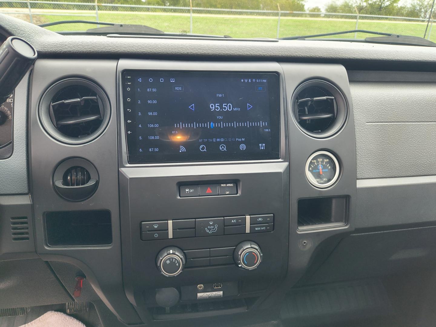 2014 White /GRAY Ford F-150 (1FTEX1CM0EK) with an 3.7L V6 DOHC 24V engine, 6A transmission, located at 17760 Hwy 62, Morris, OK, 74445, (918) 733-4887, 35.609104, -95.877060 - 2014 FORD F-150 2WD 3.7L V6 BI-FUEL SYSTEM RUNS ON CNG OR GASOLINE. FEATURES KEYLESS REMOTE ENTRY, POWER LOCKS, POWER WINDOWS, AM/FM TOUCHSCREEN STEREO, AUXILLARY PORT, CRUISE CONTROL, TRACTION CONTROL, MULTI-FUNCTIONING STEERING WHEEL CONTROLS, TRAILER HITCH, AND BED COVER. HAS 216,675 MILES WITH- Photo#12