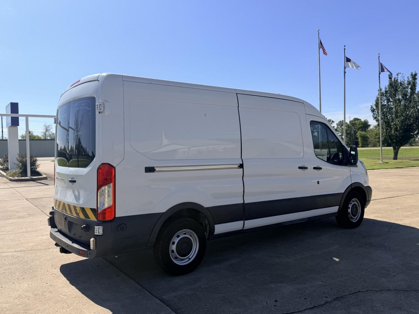 2017 White /BLACK Ford Transit 250 Van Med. Roof w/Sliding Pass. 148-in. WB (1FTYR2CM1HK) with an 3.7L V6 DOHC 24V engine, 6A transmission, located at 17760 Hwy 62, Morris, OK, 74445, (918) 733-4887, 35.609104, -95.877060 - 2017 FORD TRANSIT 250 HIGH TOP BI-FUEL SYSTEM RUNS ON CNG OR GASOLINE HAS THE 3.7L V6 ENIGINE. ***CLEAN TITLE*** IT FEATURES KEYLESS ENTRY, CLOTH INTERIOR, MANUAL SEATS, POWER WINDOWS, POWER LOCKS, POWER MIRRORS, CRUISE CONTROL, HANDS FREE CALLING, AM/FM RADIO, SIRIUS RADIO, BLUETOOTH RADIO, BACKUP- Photo#5
