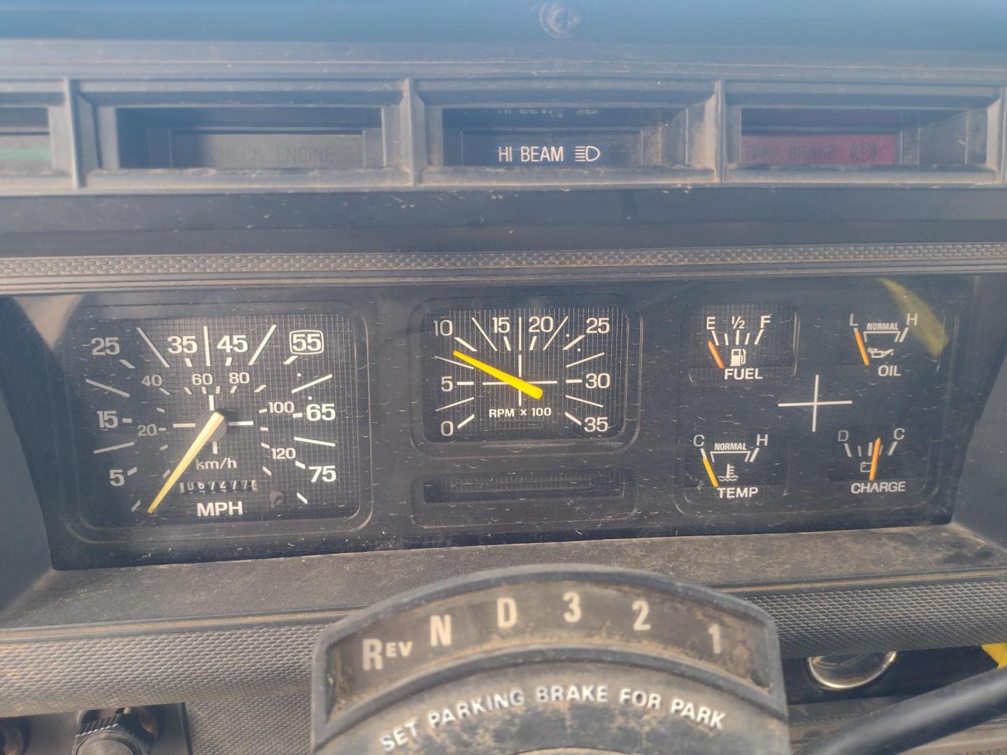 1998 WHITE/BLACK /BLACK Ford DUMP TRUCK (1FDXF80C9WV) , AUTO transmission, located at 17760 Hwy 62, Morris, OK, 74445, (918) 733-4887, 35.609104, -95.877060 - Photo#14