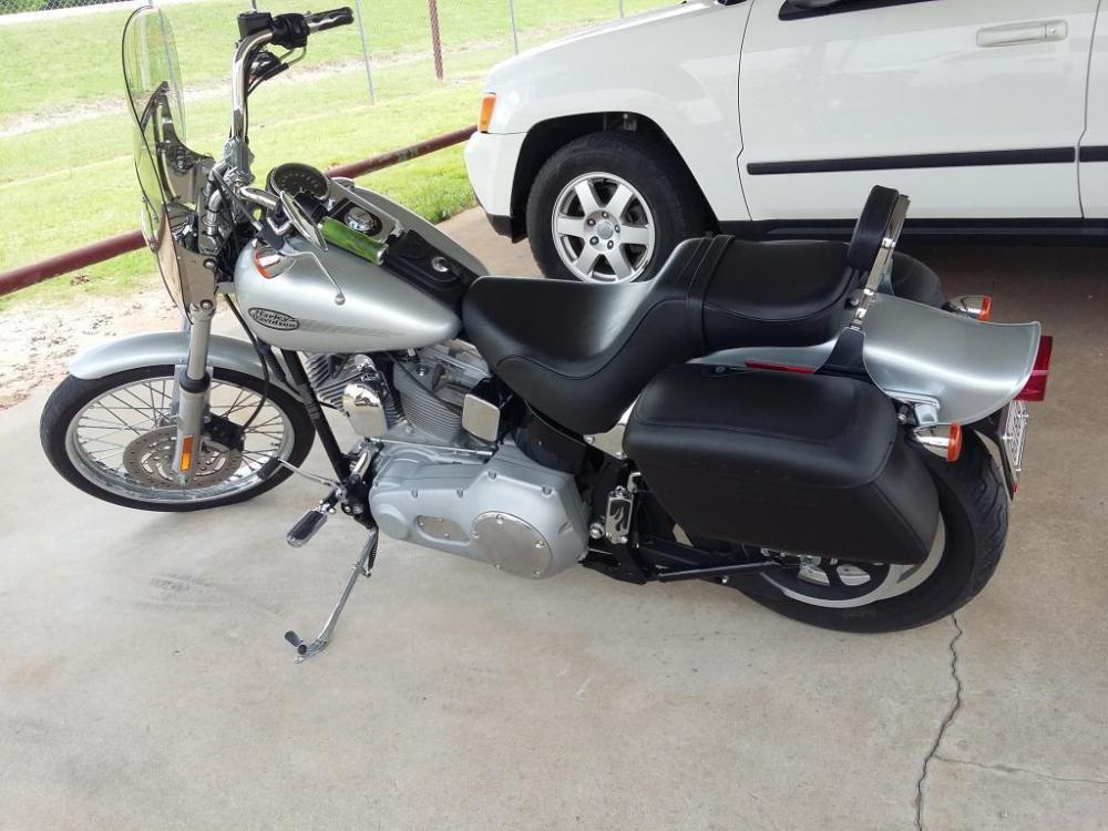 2004 Silver Harley-Davidson FXSTI - (1HD1BVB164Y) with an 1450CC engine, Standard transmission, located at 17760 HWY 62, MORRIS, 74445, 35.609104, -95.877060 - 2004 HARLEY-DAVIDSON FXSTI SOFTAIL STANDARD 1450CC. FEATURES HARLEY SADDLEBAGS, ACCESSORY BAG ON THE TANK. SILVER POWDER-COATED ENGINE AND COVERS, HARDTAIL STYLING WITH HIDDEN HORIZONTAL REAR SHOCKS, BLACK HORSESHOE OIL TANK, BOBTAIL FENDER, RAKED FRONT FORKS. ALWAYS GARAGE KEPT!! IT'S IN EXCELLEN - Photo #8