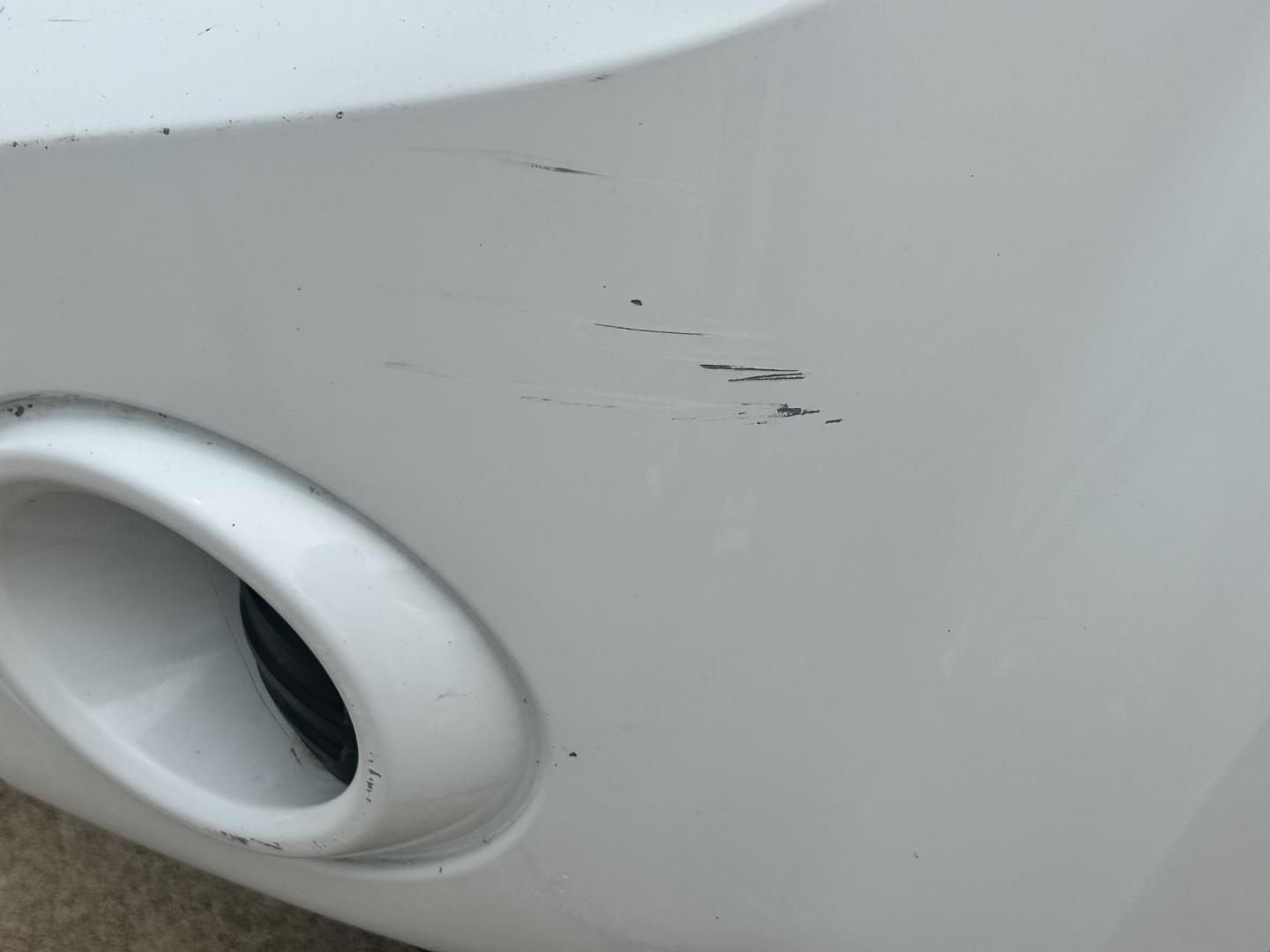 2011 WHITE /Gray Ford Escape (1FMCU9C75BK) with an 2.5L L4 DOHC 16V engine, 6-Speed Automatic transmission, located at 17760 Hwy 62, Morris, OK, 74445, (918) 733-4887, 35.609104, -95.877060 - 2011 FORD ESCAPE AWD AND HAS THE 2.5L L4 ENGINE. DEDICATED CNG ONLY RUNS ON COMPRESSED NATURAL GAS. IT FEATURES CLOTH INTERIOR, MANUAL SEATS, POWER WINDOWS, POWER LOCKS,CRUISE CONTROL, AM/FM RADIO, SIRIUS RADIO, CD PLAYER, AUXILARY PORT, AND HAND FREE CALLING. TIRES 235/70R16 AND ONLY HAS 111,801 M - Photo#27